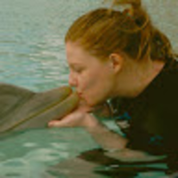 Meet your Posher, Erin - Picture 1 of 1